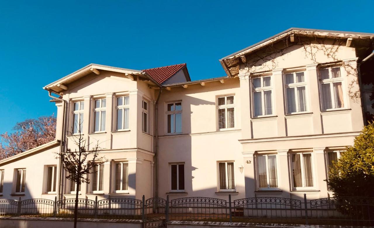 Ferienwohnungen Hennig Heringsdorf  Exterior foto